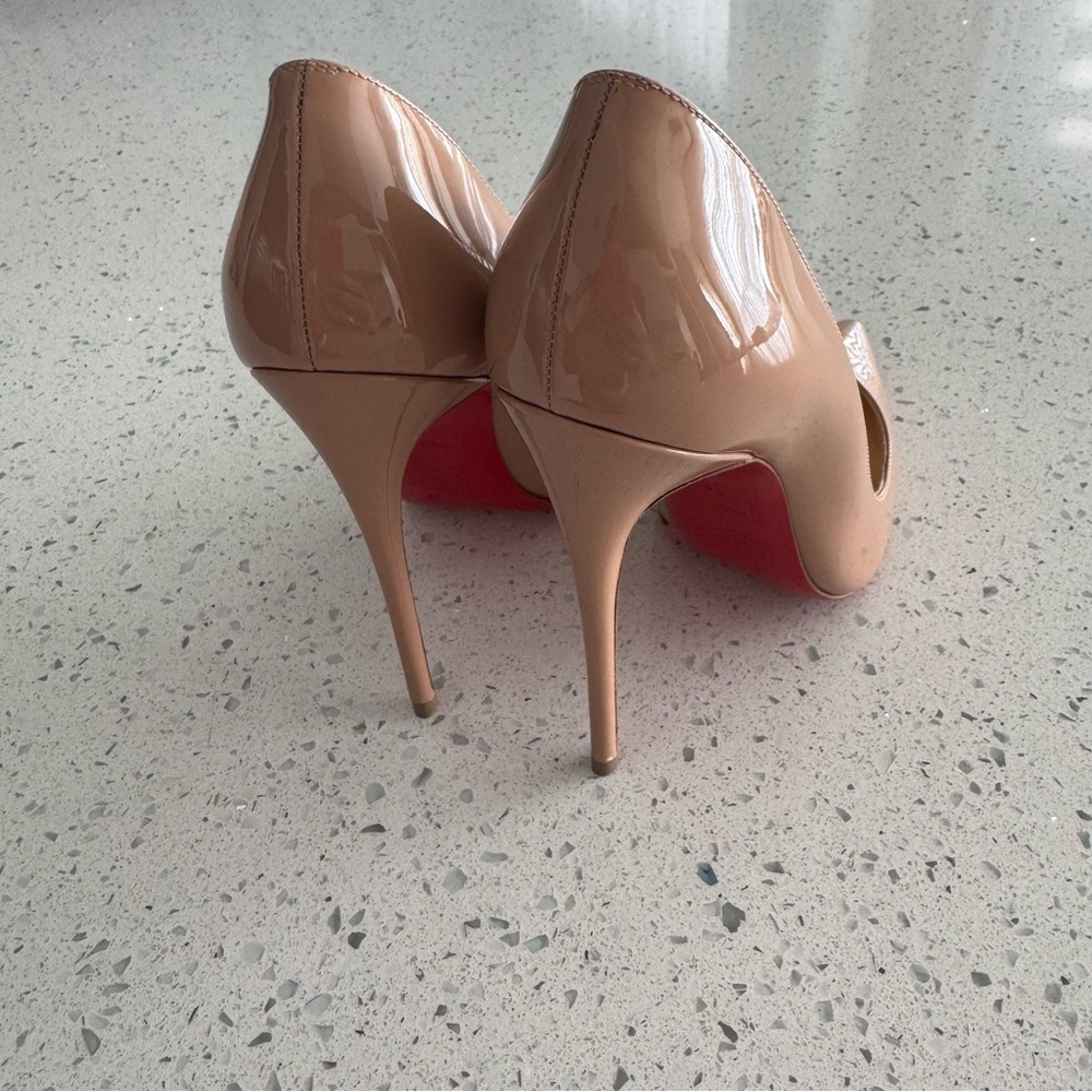 Christian Louboutin Nude Patent Leather Heels - Picture 7 of 10